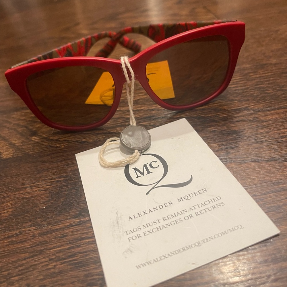 Alexander McQueen mirrored Sunglasses